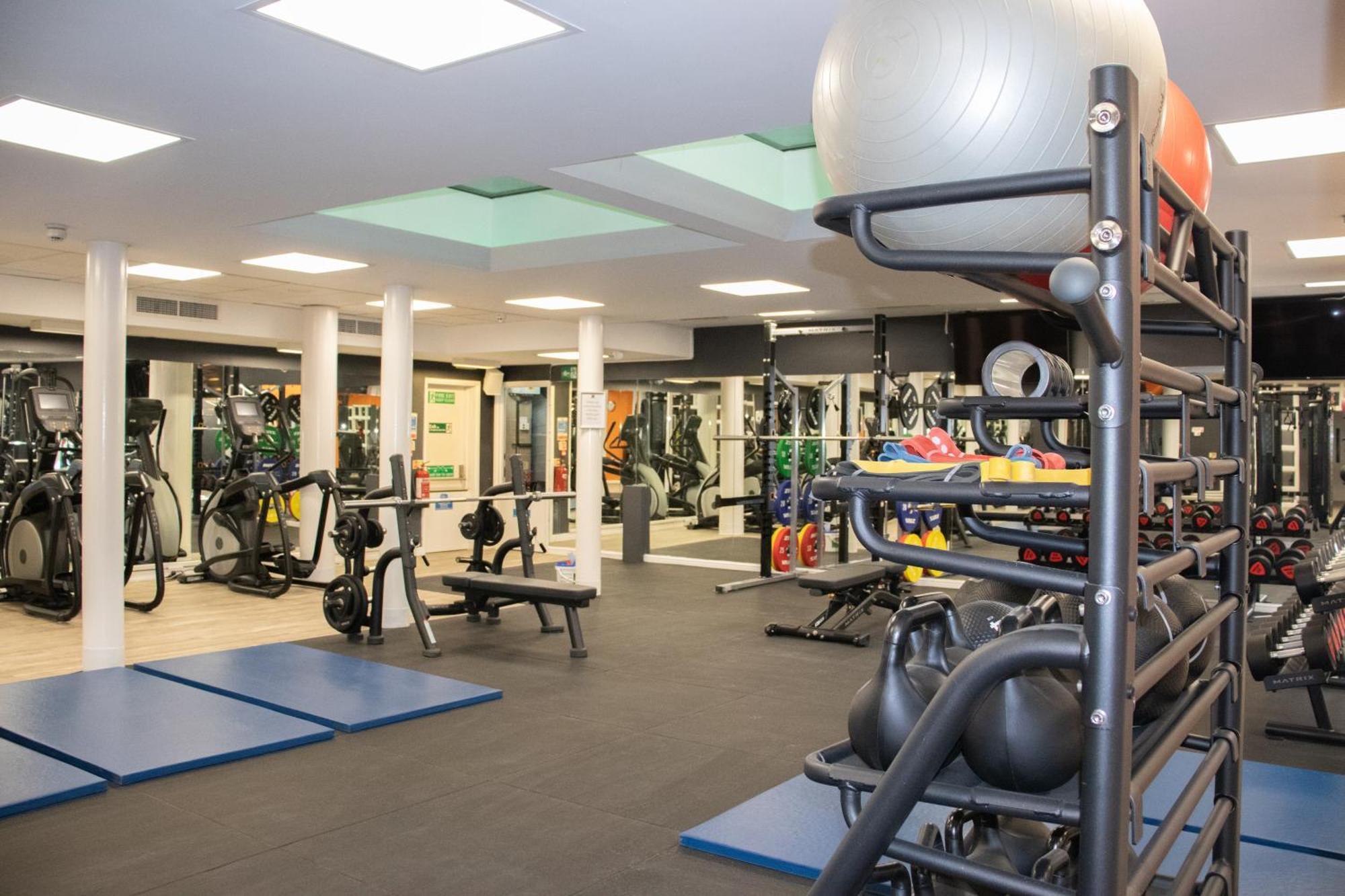 Manor Of Groves Hotel, Golf & Health Club Sawbridgeworth Bagian luar foto