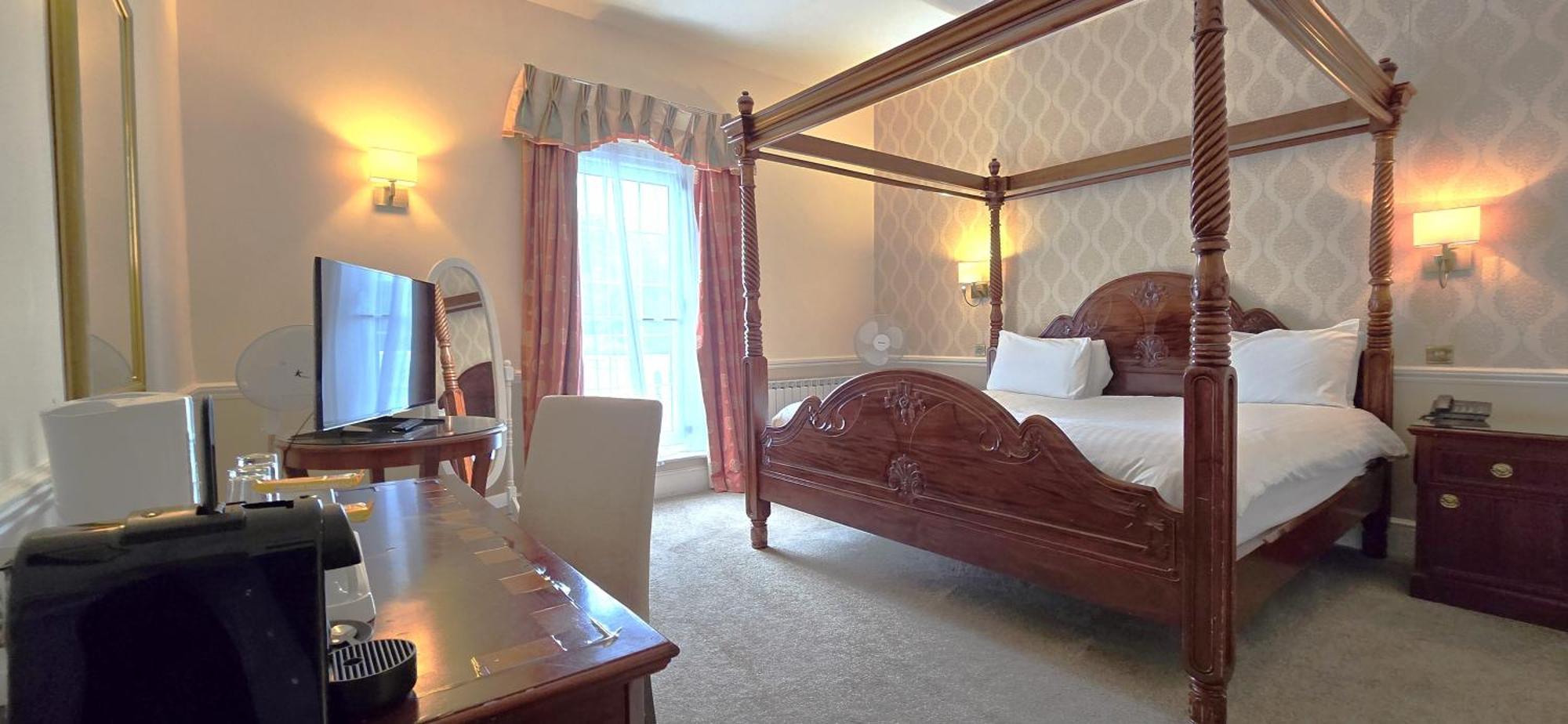 Manor Of Groves Hotel, Golf & Health Club Sawbridgeworth Bagian luar foto