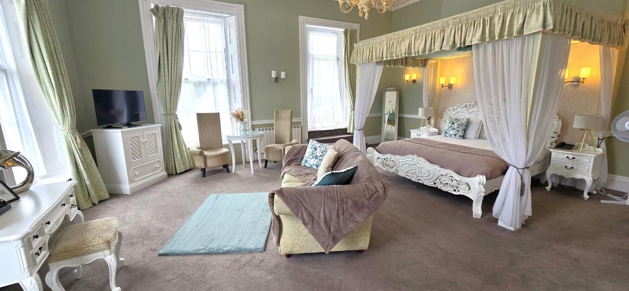 Manor Of Groves Hotel, Golf & Health Club Sawbridgeworth Bagian luar foto