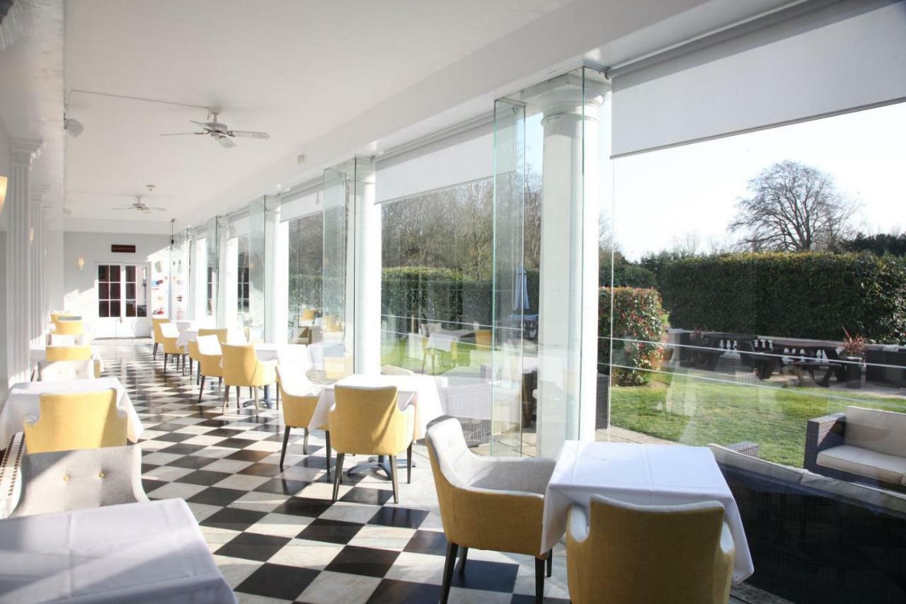 Manor Of Groves Hotel, Golf & Health Club Sawbridgeworth Bagian luar foto