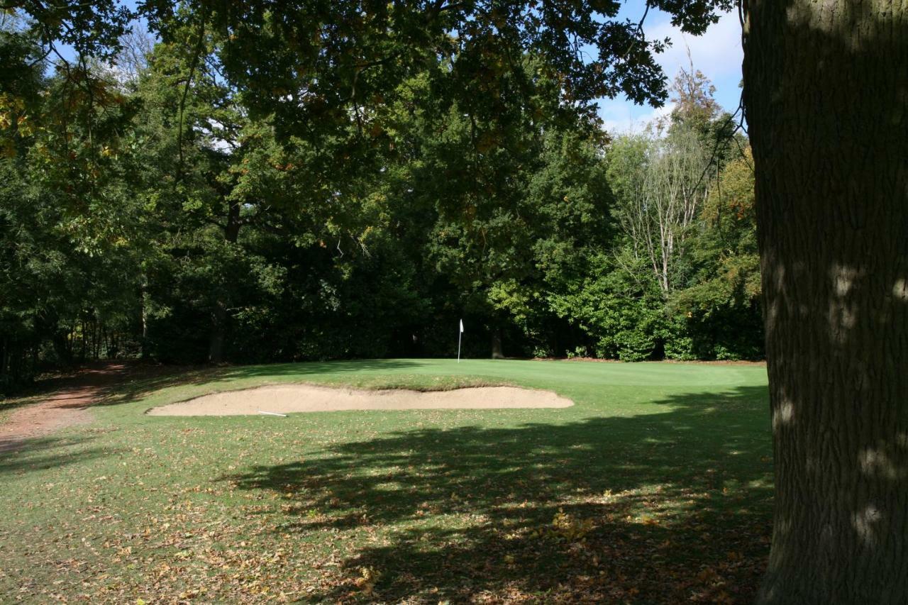 Manor Of Groves Hotel, Golf & Health Club Sawbridgeworth Bagian luar foto